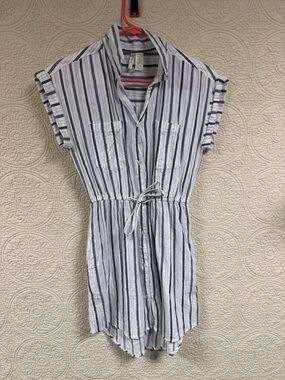 Striped Button-Front Tie-Waist casual dress - Navy & White
